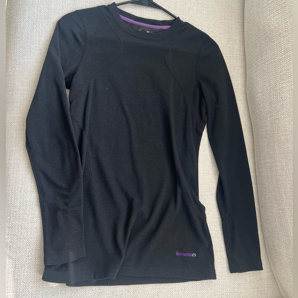 Terramar Women's Black Long Sleeve Top
